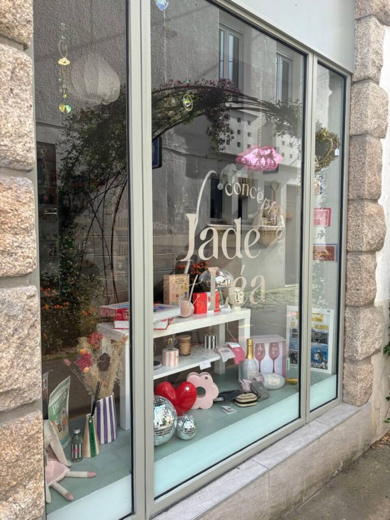creation facade concept store Jade et Lea Pontivy3 Grande