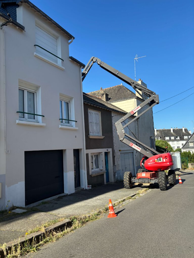 nettoyage ravalement facade rue Goffic Pontivy1 scaled